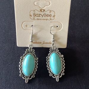 Sazy Bee Earrings